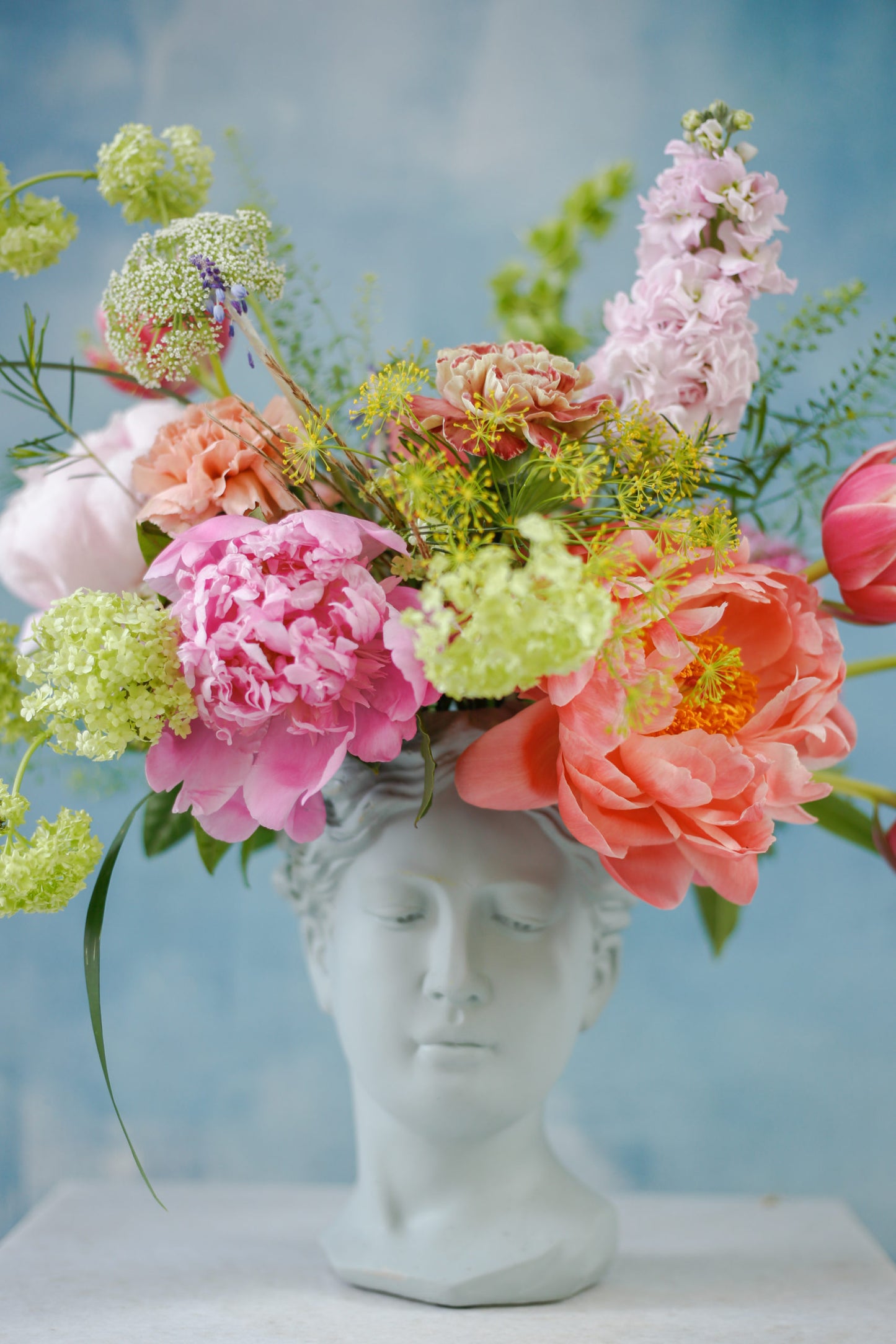 Flores en jarrón cabeza azul · Peony deluxe
