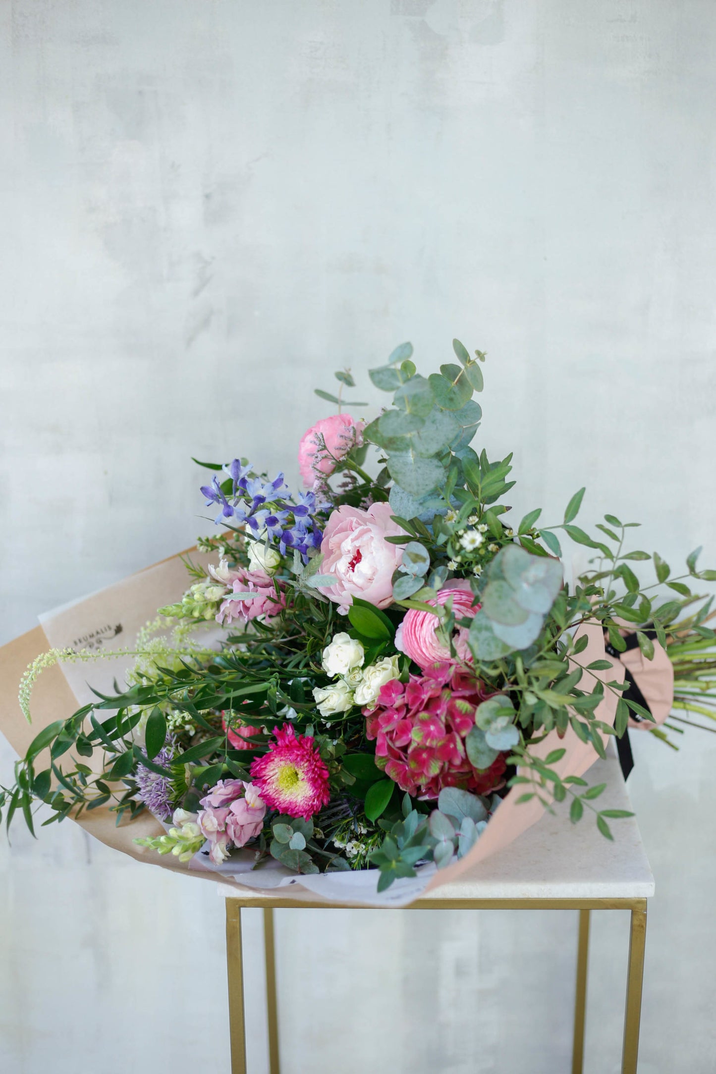 Ramo de flores romántico