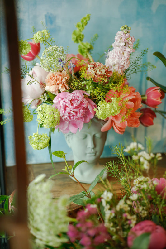 Flores en jarrón cabeza azul · Peony deluxe