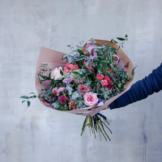 Ramo de flores romántico