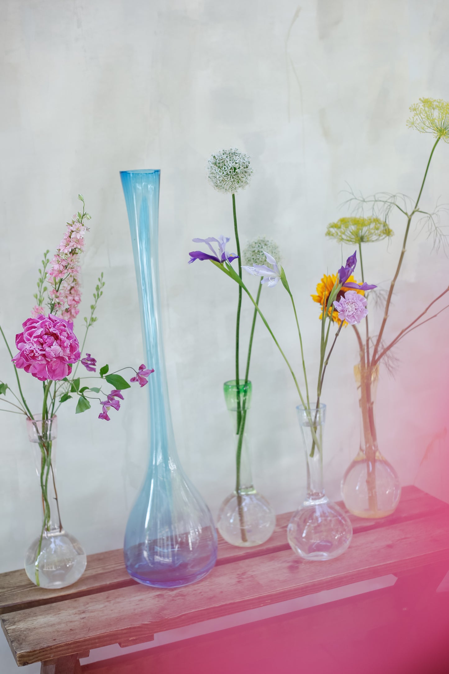 Jarrón Colaboración Brumalis × Hotel Ritz × Real Fábrica de Cristales La Granja — Edición Pequeña con Flores