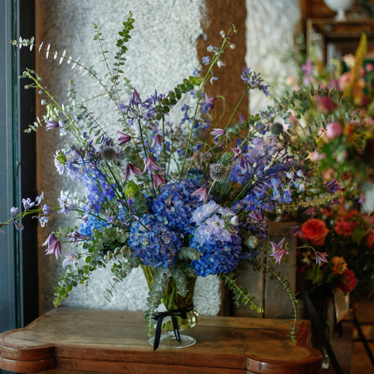 Arreglo de flores especial monocromático