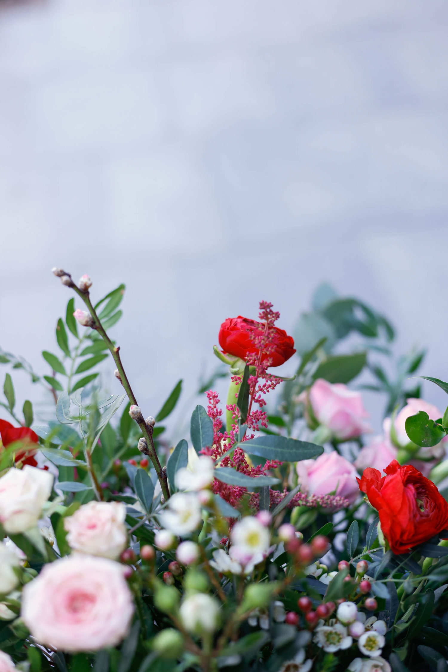 Ramo de flores de temporada de San Valentín · Envío nacional - Imagen 2